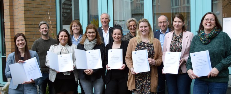 Prüfung bestanden: Das sind unsere neuen Kodierfachkräfte ...