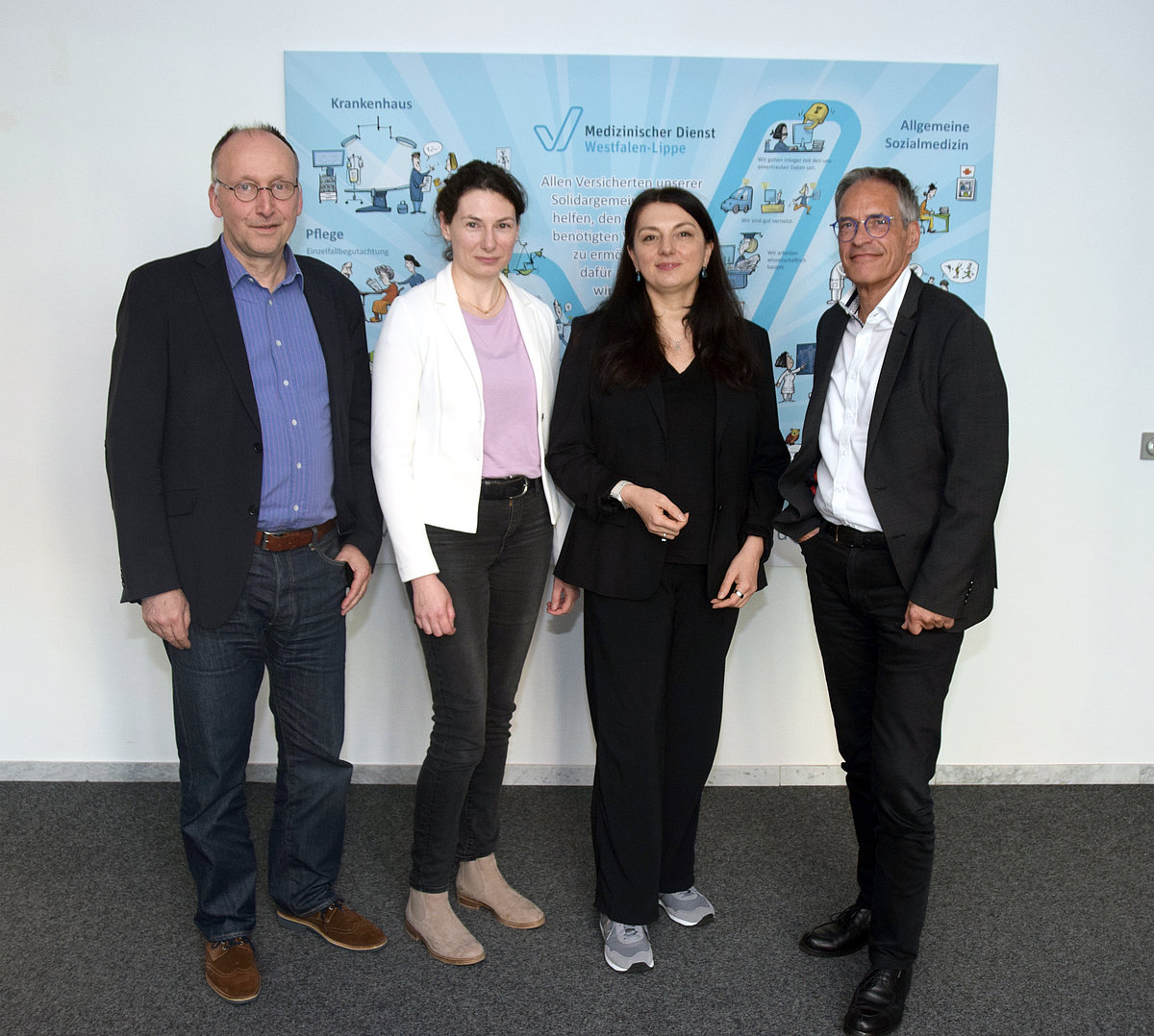 Bild mit der Abgeordneten und Vertretern des MD WL.